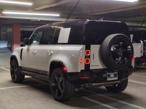 2026 Land Rover Defender P400 X-Dynamic SE