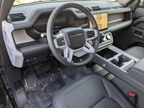 2025 Land Rover Defender P400 S