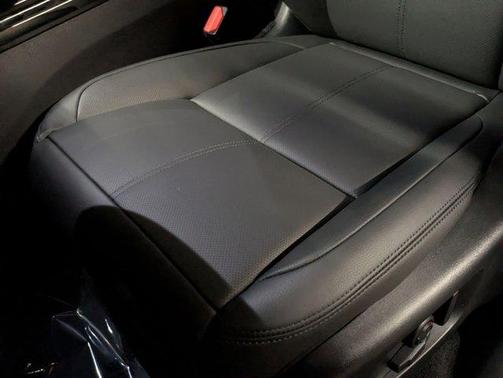 2026 Land Rover Range Rover Velar P250 Dynamic SE