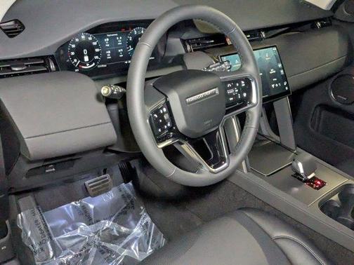 2025 Land Rover Discovery Sport S