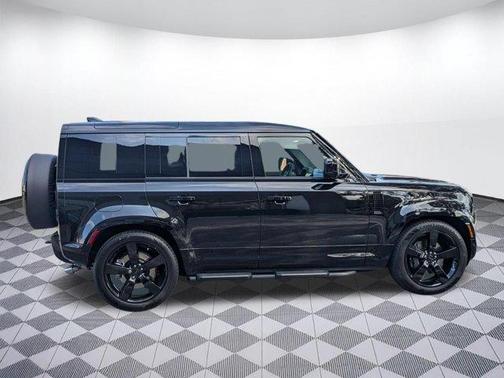 Santorini Black 2026 Land Rover Defender P500 X-Dynamic SE