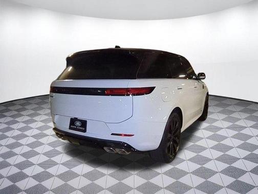 Fuji White 2026 Land Rover Range Rover Sport P530 Dynamic SE
