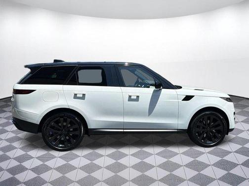 Fuji White 2026 Land Rover Range Rover Sport P360 SE