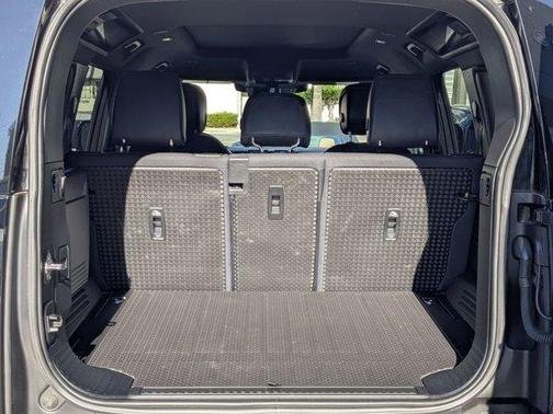 2022 Land Rover Defender 110 X