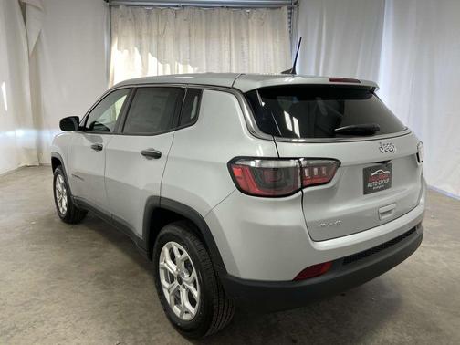2025 Jeep Compass Sport
