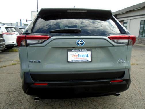 2022 Toyota RAV4 Hybrid XLE