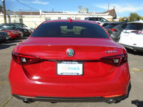 2017 Alfa Romeo Giulia Base