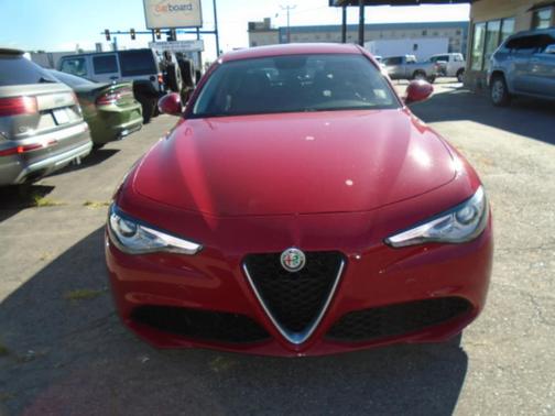 2017 Alfa Romeo Giulia Base