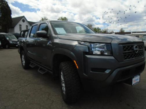 Gun Metallic 2022 Nissan Frontier SV