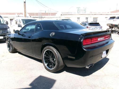 Black 2013 Dodge Challenger R/T