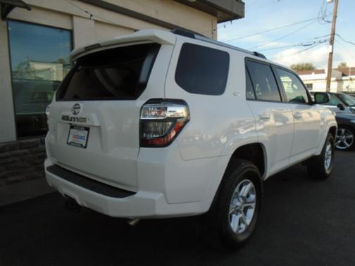 2019 Toyota 4Runner SR5 V6 4WD