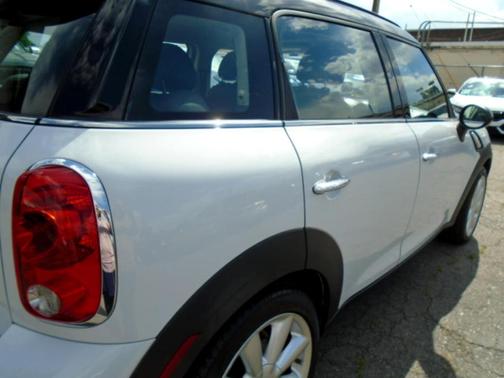 2012 MINI Cooper S Countryman Base