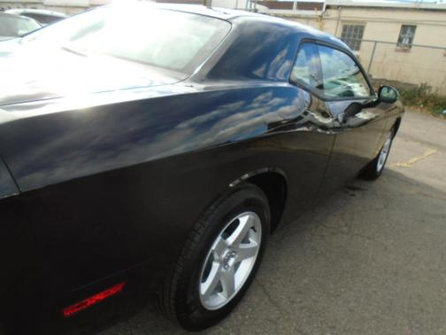 2010 Dodge Challenger SE