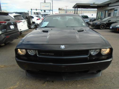 2010 Dodge Challenger SE