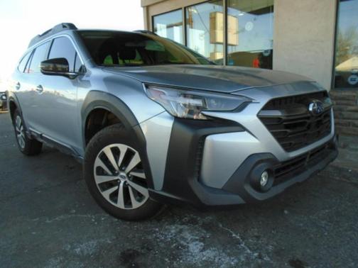 Ice Silver Metallic 2023 Subaru Outback Premium