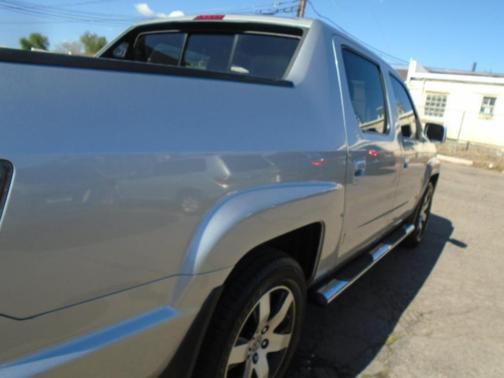 Blue 2014 Honda Ridgeline SE
