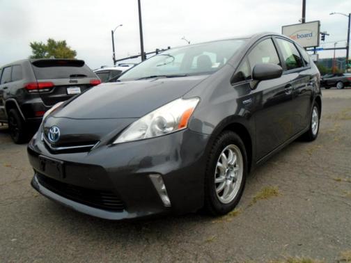 2014 Toyota Prius v Three