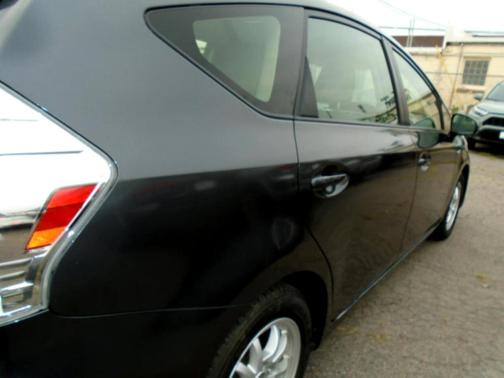 2014 Toyota Prius v Three
