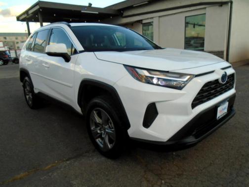 2024 Toyota RAV4 Hybrid LE