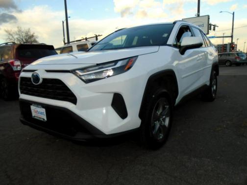 2024 Toyota RAV4 Hybrid LE
