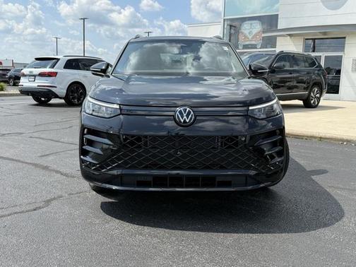 2025 Volkswagen Tiguan 2.0T SE R-Line Black 4MOTION