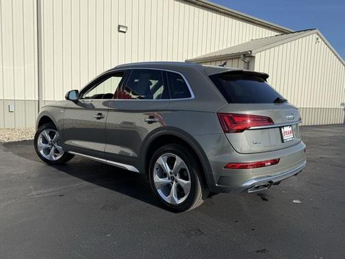 2023 Audi Q5 45 S line Premium Plus