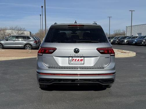2024 Volkswagen Tiguan 2.0T SE R-Line Black 4MOTION