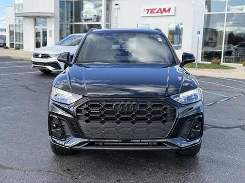 2025 Audi Q5 45 S line Premium