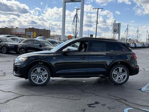 2025 Audi Q5 45 S line Premium