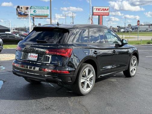 2025 Audi Q5 45 S line Premium
