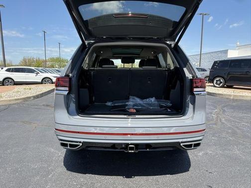 2025 Volkswagen Atlas 2.0T SEL Premium R-Line 4MOTION