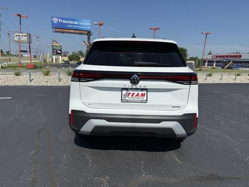2025 Volkswagen Tiguan 2.0T SE 4MOTION