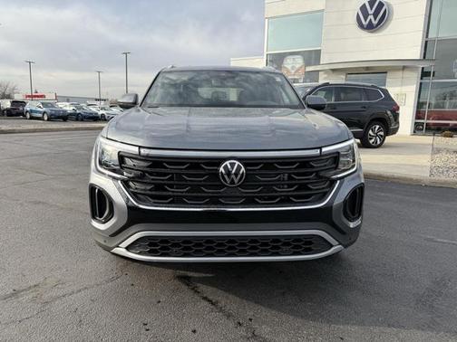2025 Volkswagen Atlas Cross Sport 2.0T SEL