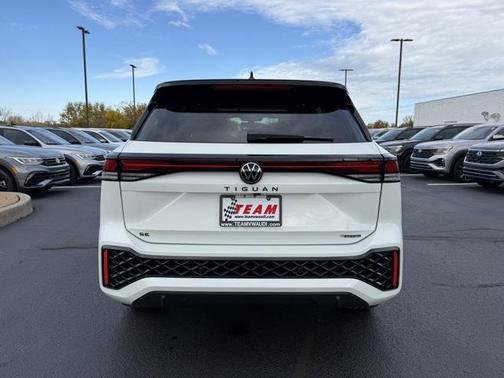 2026 Volkswagen Tiguan 2.0T SE R-Line Black 4MOTION