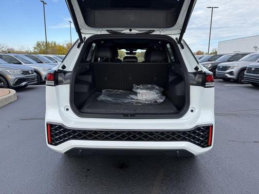 2026 Volkswagen Tiguan 2.0T SE R-Line Black 4MOTION