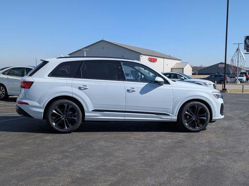 2026 Audi Q7 55 Premium Plus