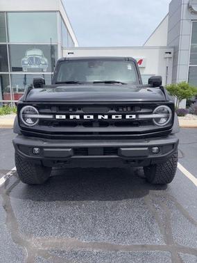 Shadow Black 2023 Ford Bronco Outer Banks