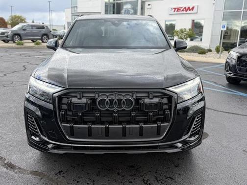 2026 Audi Q7 45 Premium Plus