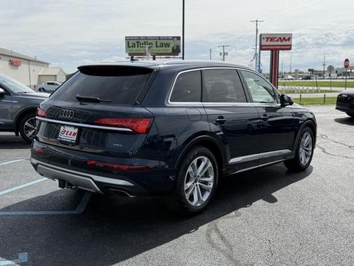 2025 Audi Q7 55 Prestige