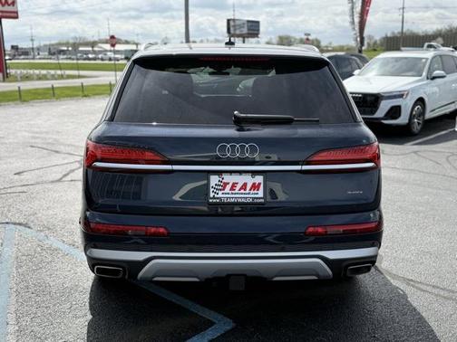 2025 Audi Q7 55 Prestige
