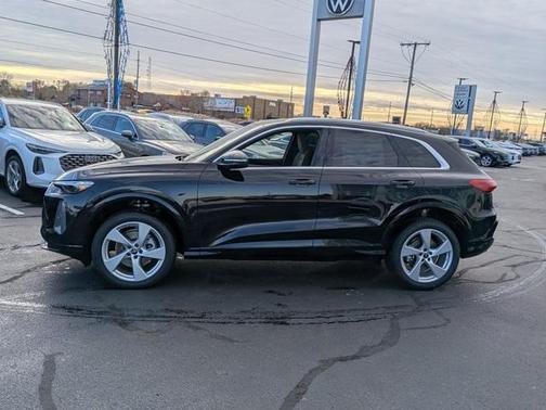 2025 Audi Q5 Premium Plus TFSI quattro S tronic