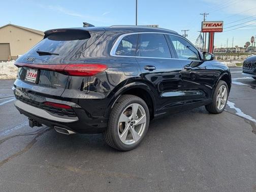 2025 Audi Q5 Premium Plus TFSI quattro S tronic