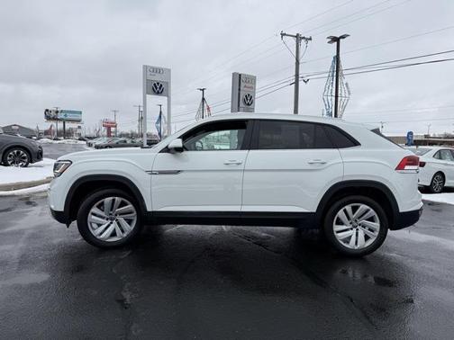2023 Volkswagen Atlas Cross Sport 2.0T SE w/Technology 4MOTION