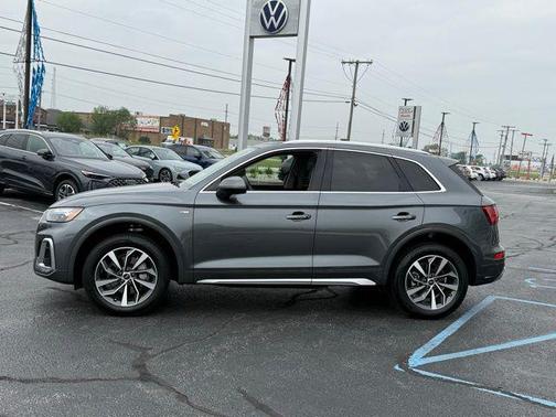 2024 Audi Q5 45 S line Premium Plus