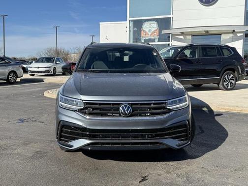 2024 Volkswagen Tiguan 2.0T SE R-Line Black 4MOTION