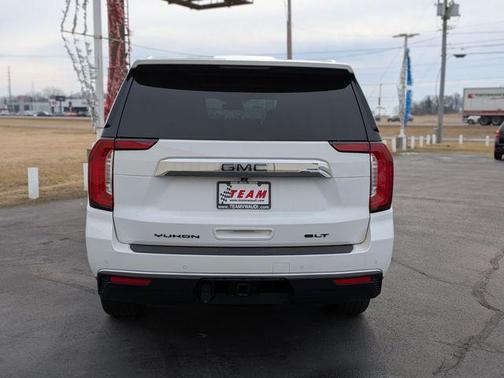 2023 GMC Yukon XL SLT