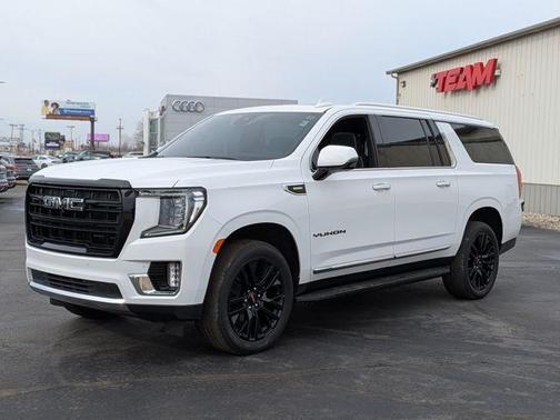 2023 GMC Yukon XL SLT