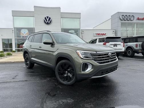 2025 Volkswagen Atlas 2.0T SE w/Technology 4MOTION