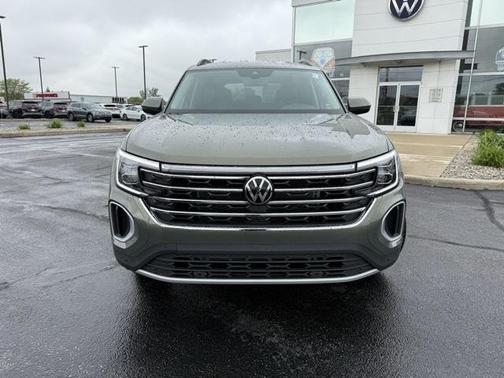 2025 Volkswagen Atlas 2.0T SE w/Technology 4MOTION