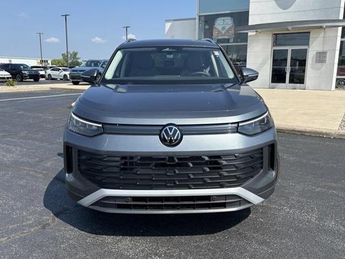 2025 Volkswagen Tiguan 2.0T SE 4MOTION